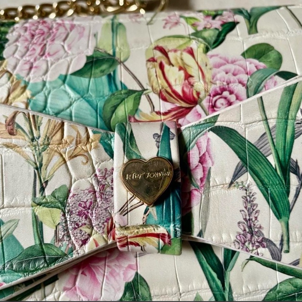 Betsey Johnson Floral Quilted Crossbody Bag - White, Green, Pink - Picture 7 of 12
